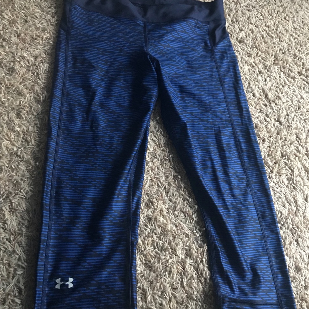 Blue and black UnderArmour Capri pants